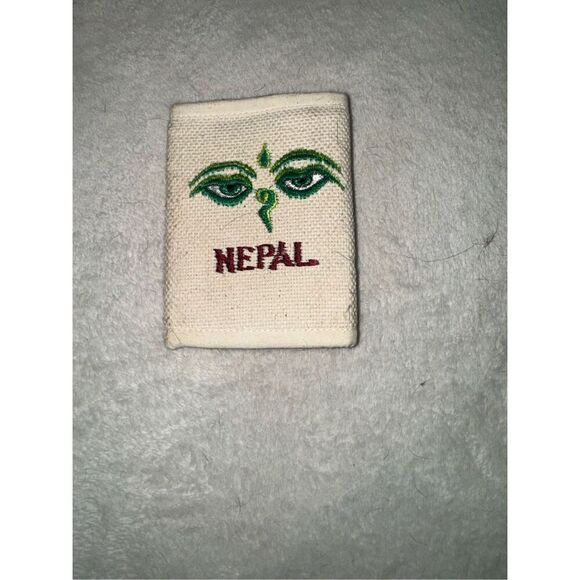 Handmade in Nepal wallet - Picture 2 of 3